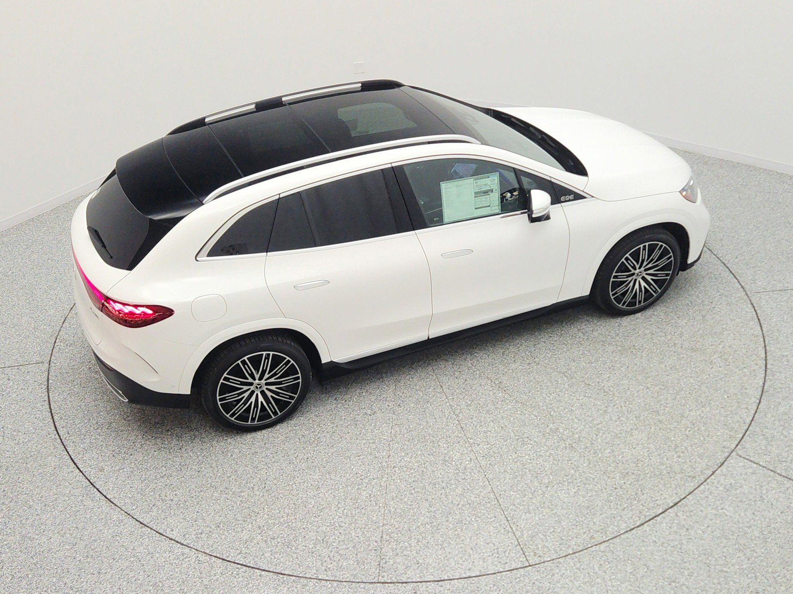 New 2026 Mercedes-Benz EQE 320 4MATIC SUV image 19