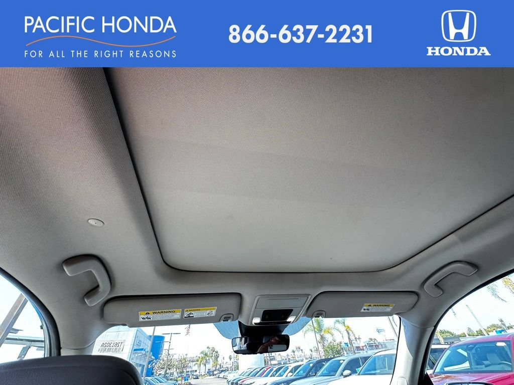 Used 2023 Honda Pilot Touring image 17