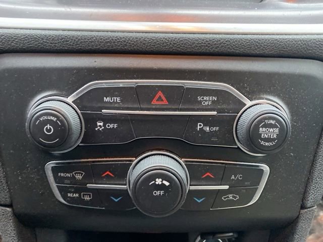 Used 2021 Dodge Charger SXT w/ Blacktop Package image 28