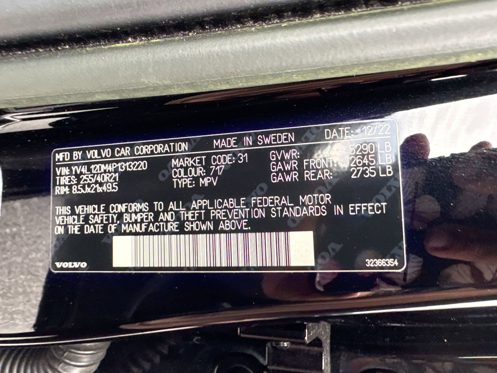 Certified 2023 Volvo XC60 B5 Ultimate image 19