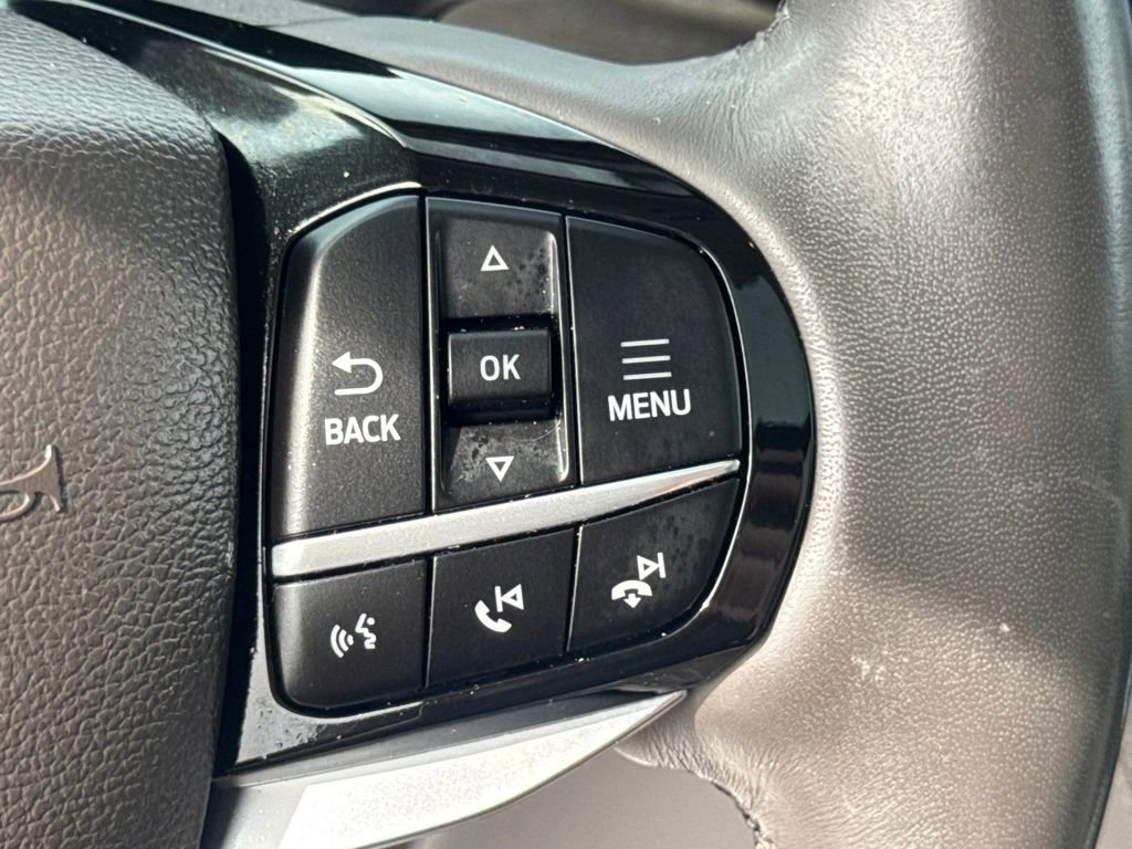 Used 2023 Ford Explorer Platinum w/ Technology Package image 39