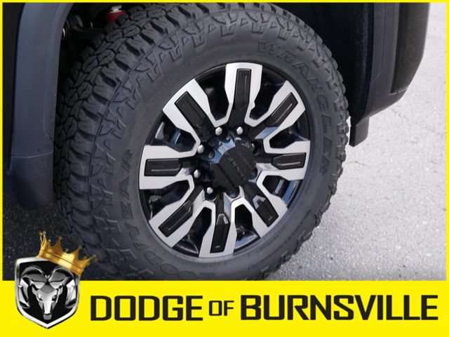 Used 2025 GMC Sierra 3500 Denali Ultimate w/ Snow Plow Prep/Camper Package AWD/4WD image 12