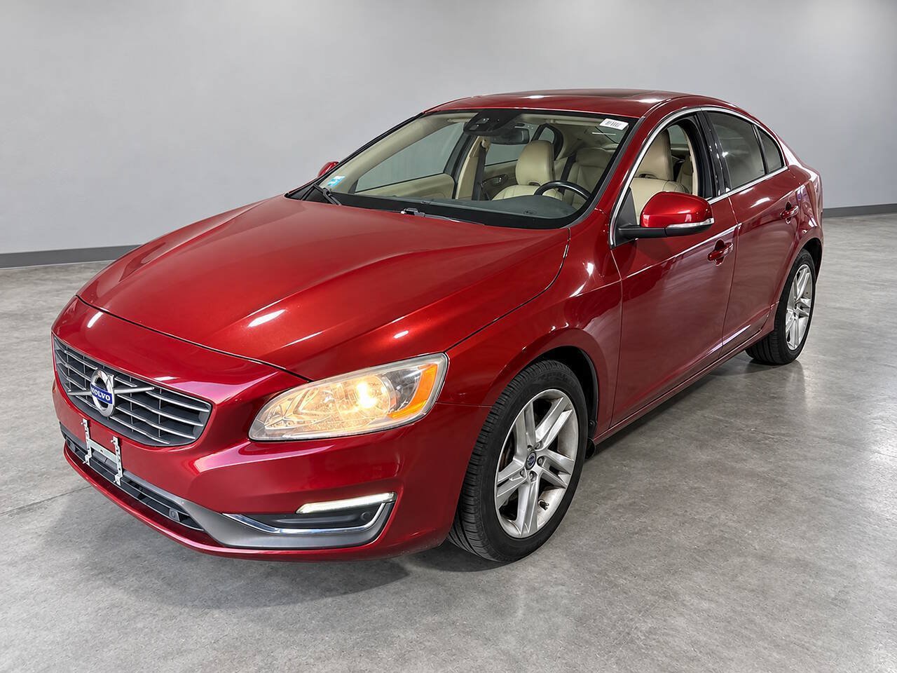 Used 2014 Volvo S60 T5 AWD/4WD image 3