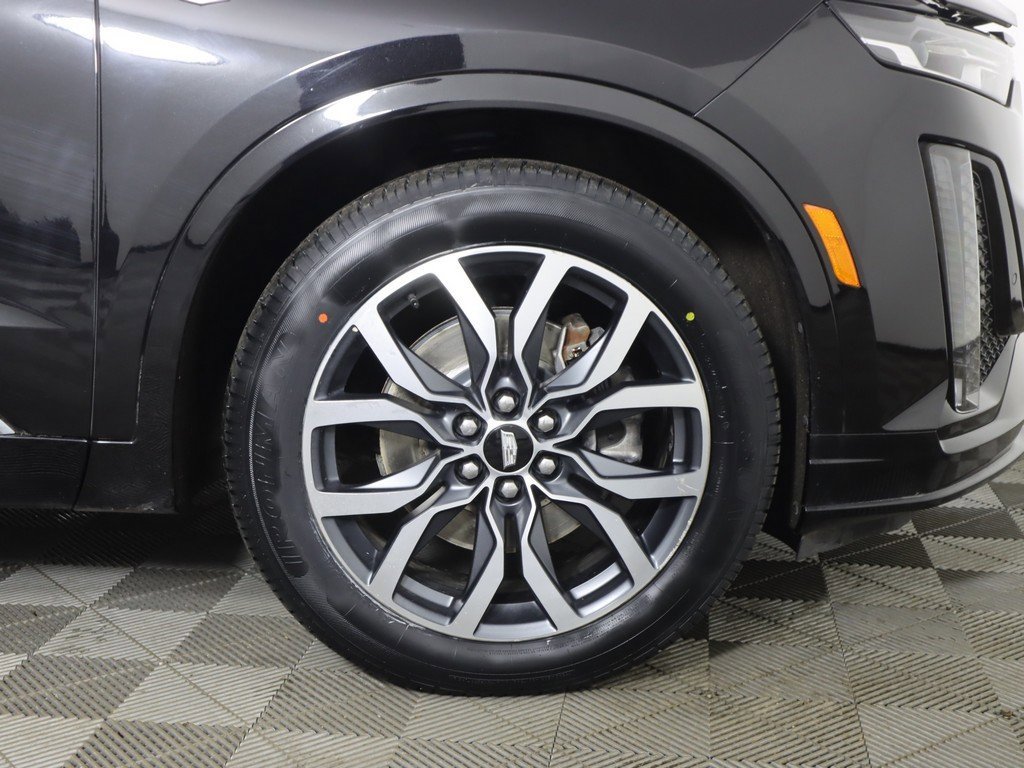 Used 2021 Cadillac XT6 Sport image 29