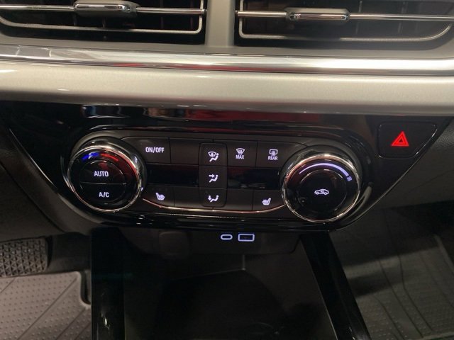 New 2025 Chevrolet Trax LT w/ LT Convenience Package image 21