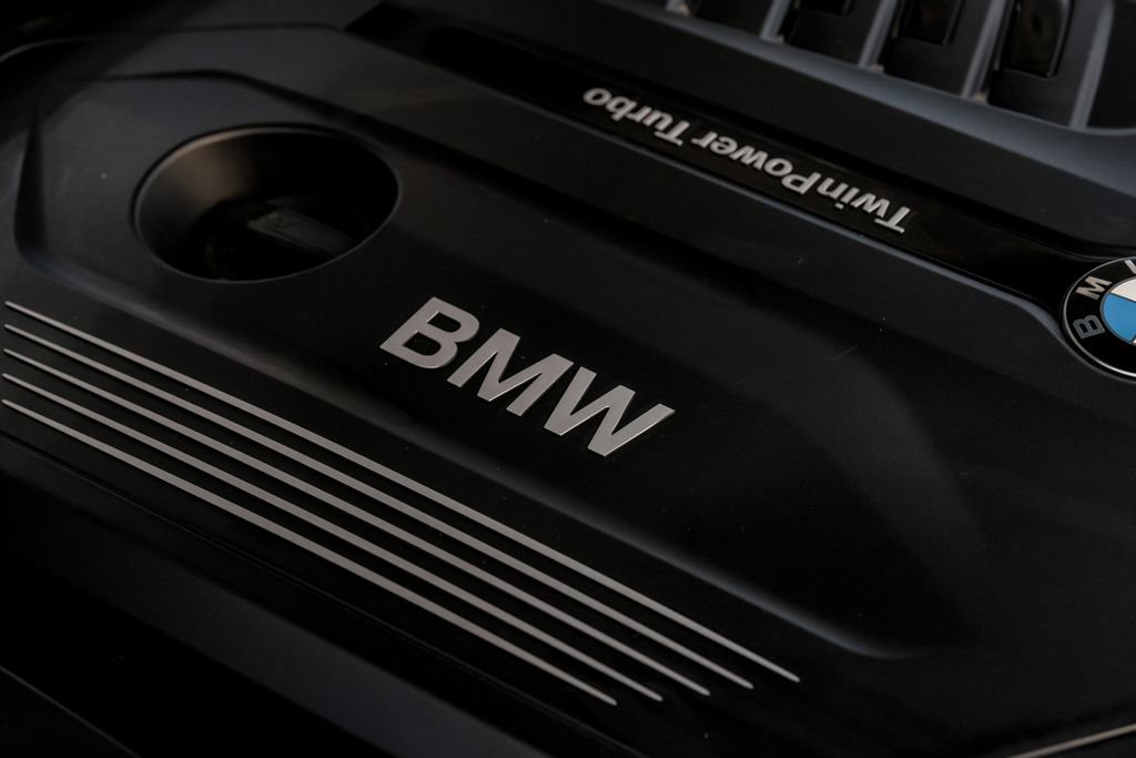 Used 2018 BMW 540i xDrive w/ M Sport Package image 68