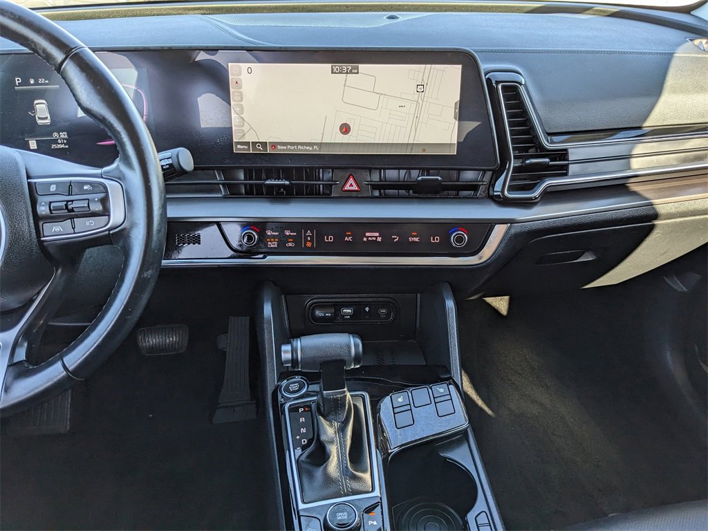 Certified 2024 Kia Sportage EX image 17