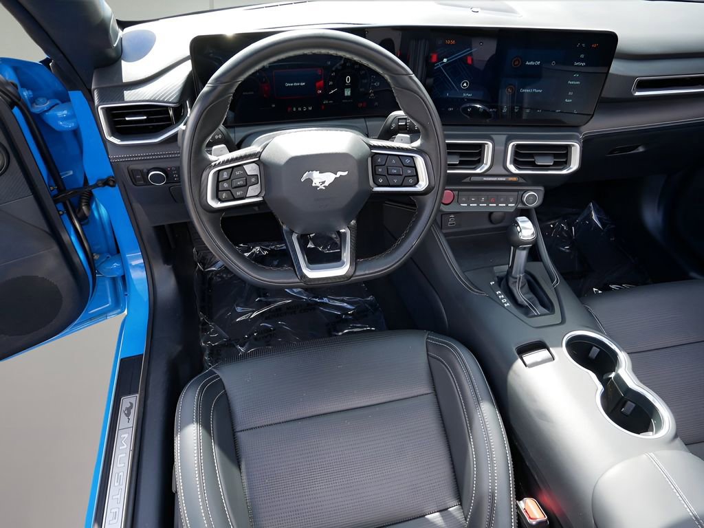 Used 2025 Ford Mustang GT Premium RWD image 13