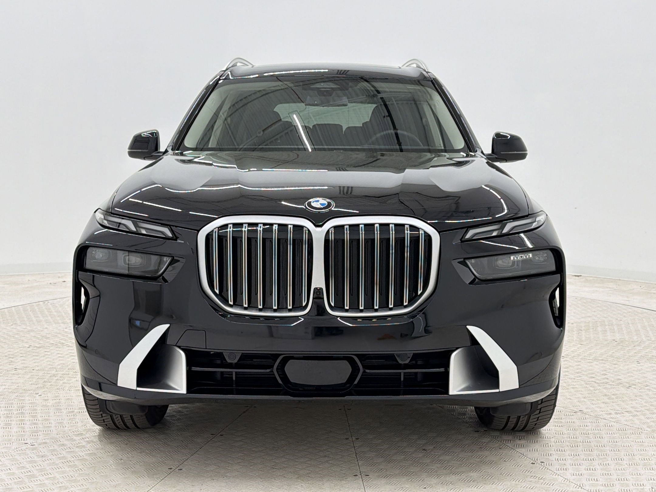 Certified 2024 BMW X7 xDrive40i w/ Premium Package AWD/4WD image 6