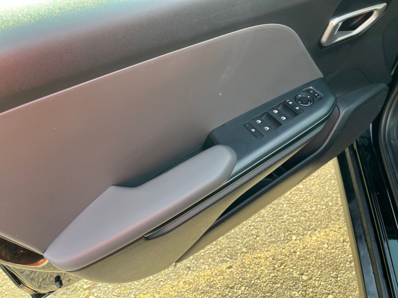 Used 2025 Kia K4 FWD image 18