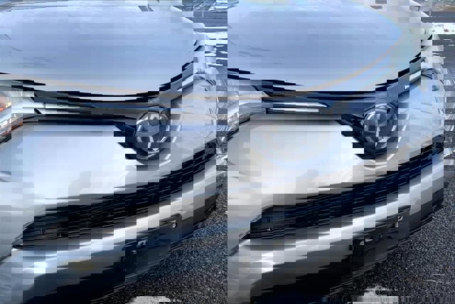 Used 2017 Toyota RAV4 LE image 28