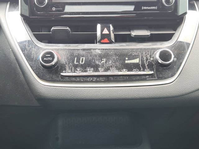 Used 2021 Toyota Corolla LE image 17