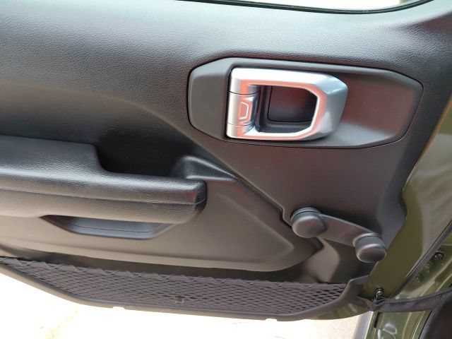 Used 2023 Jeep Gladiator Sport AWD/4WD image 27