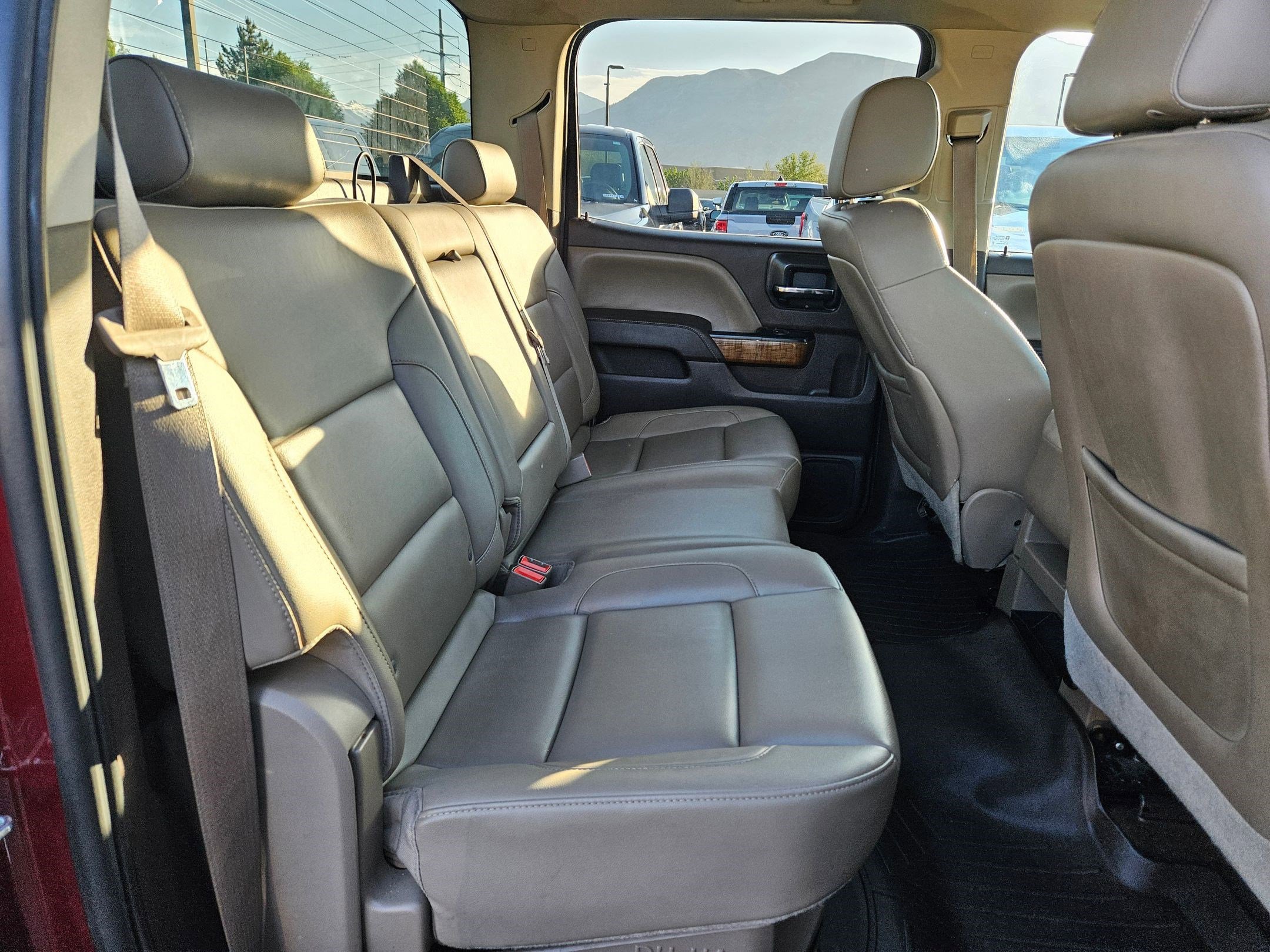 Used 2014 GMC Sierra 1500 SLT w/ SLT Crew Cab Value Package AWD/4WD image 33