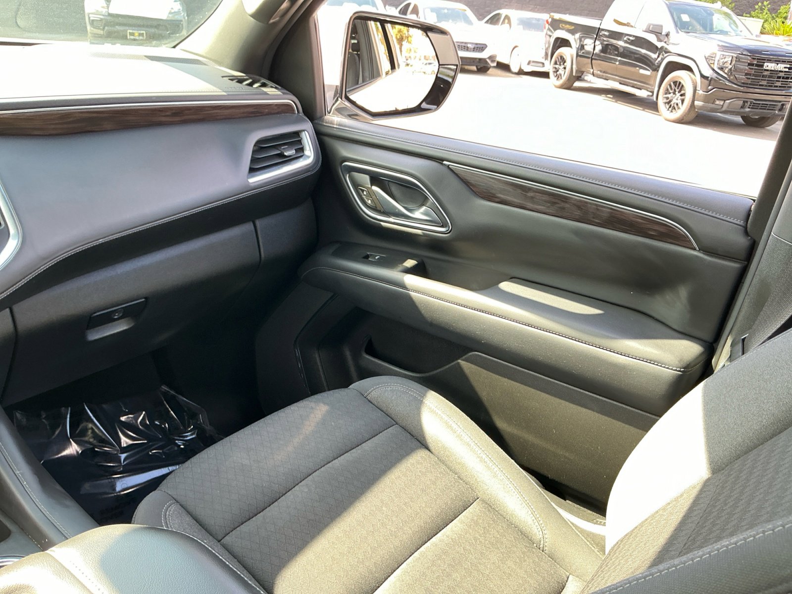 Used 2023 Chevrolet Tahoe LS image 16