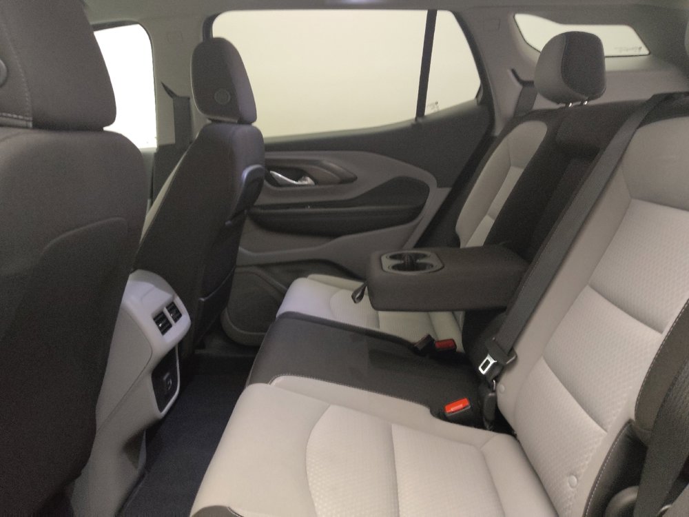 Used 2023 GMC Terrain SLE w/ Driver Convenience Package image 18