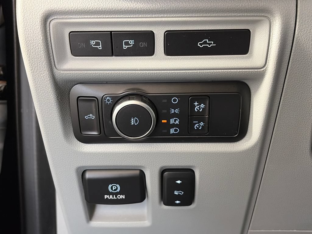 Used 2021 Ford F150 Limited AWD/4WD image 36
