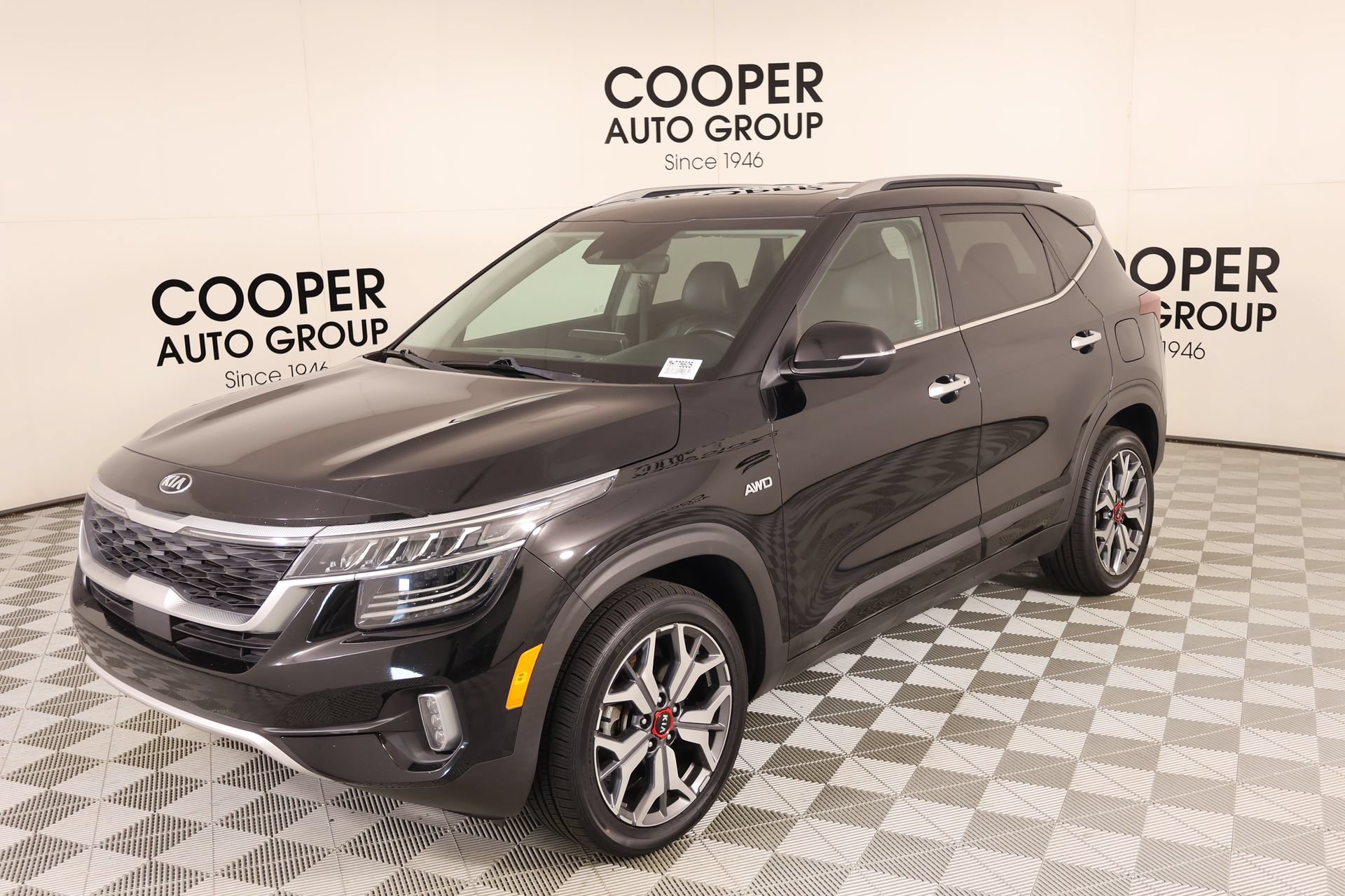 Used 2021 Kia Seltos SX w/ SX Sunroof Package AWD/4WD image 10