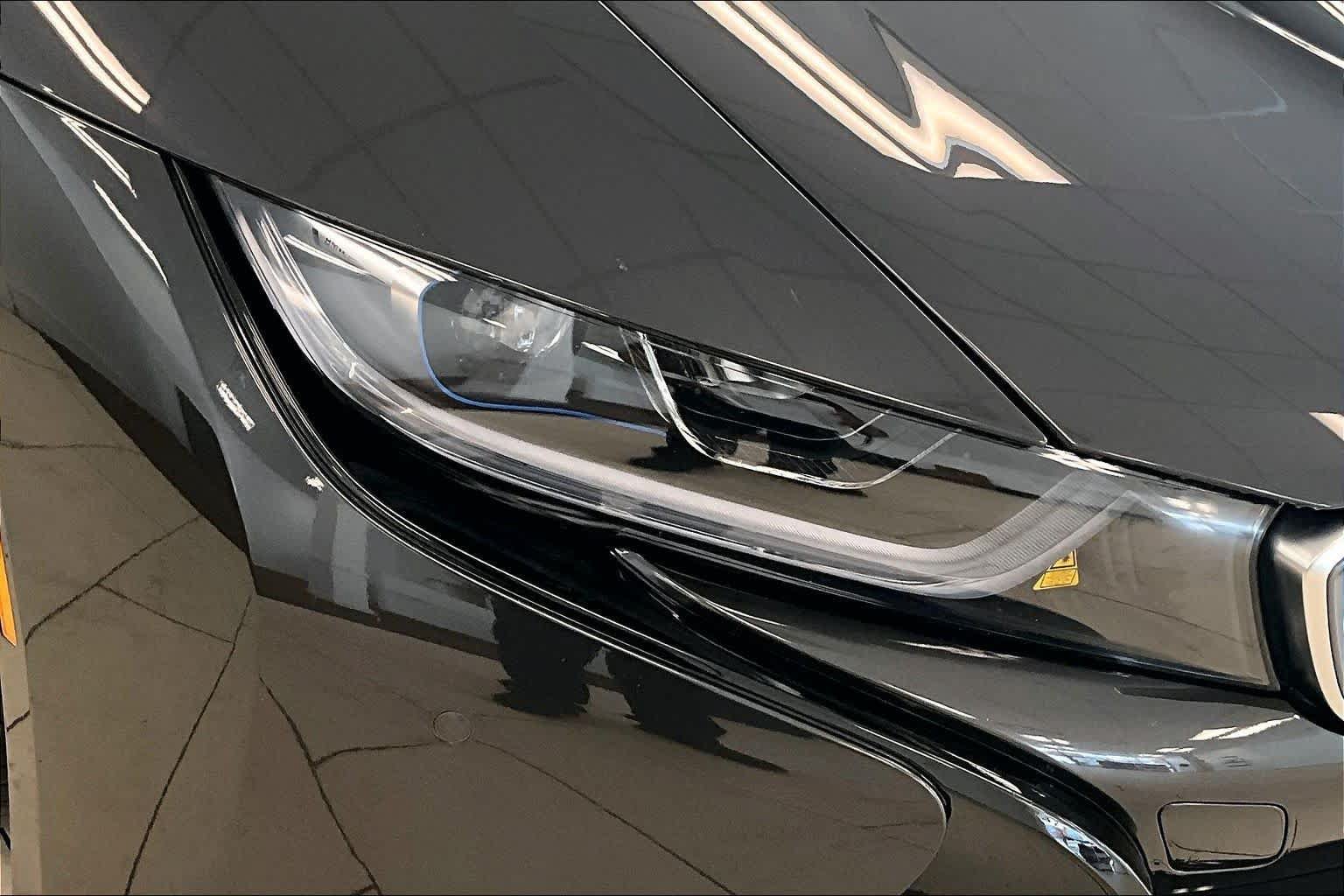 Used 2019 BMW i8 Coupe AWD/4WD image 24