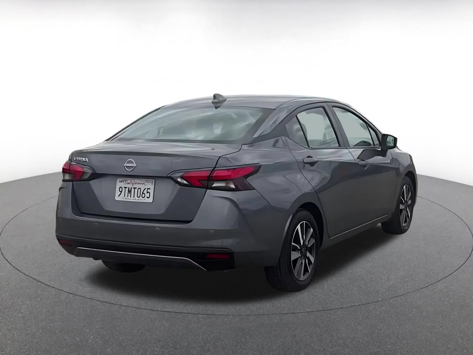 Used 2025 Nissan Versa SV FWD image 14