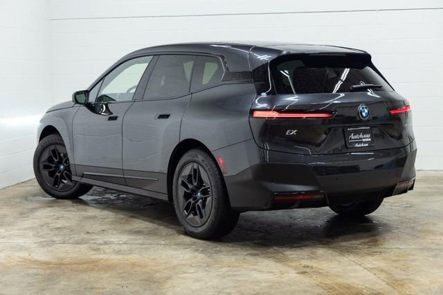 Used 2025 BMW iX xDrive50 w/ Premium Package image 12