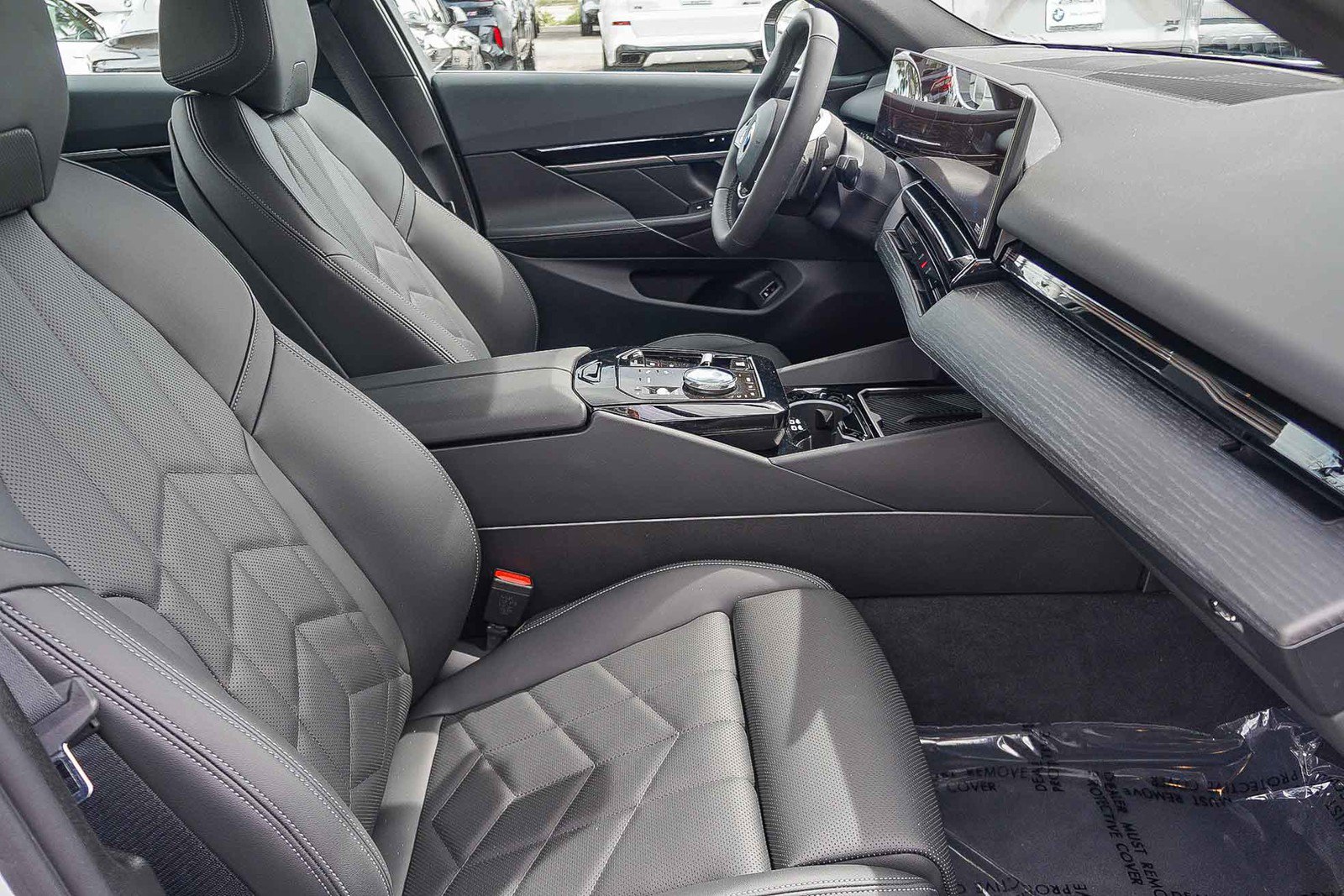 Certified 2025 BMW 530i image 19