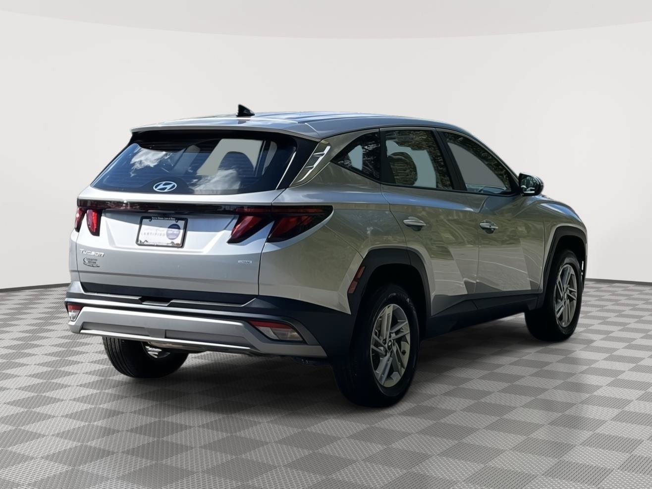 Used 2025 Hyundai Tucson SE AWD/4WD image 5