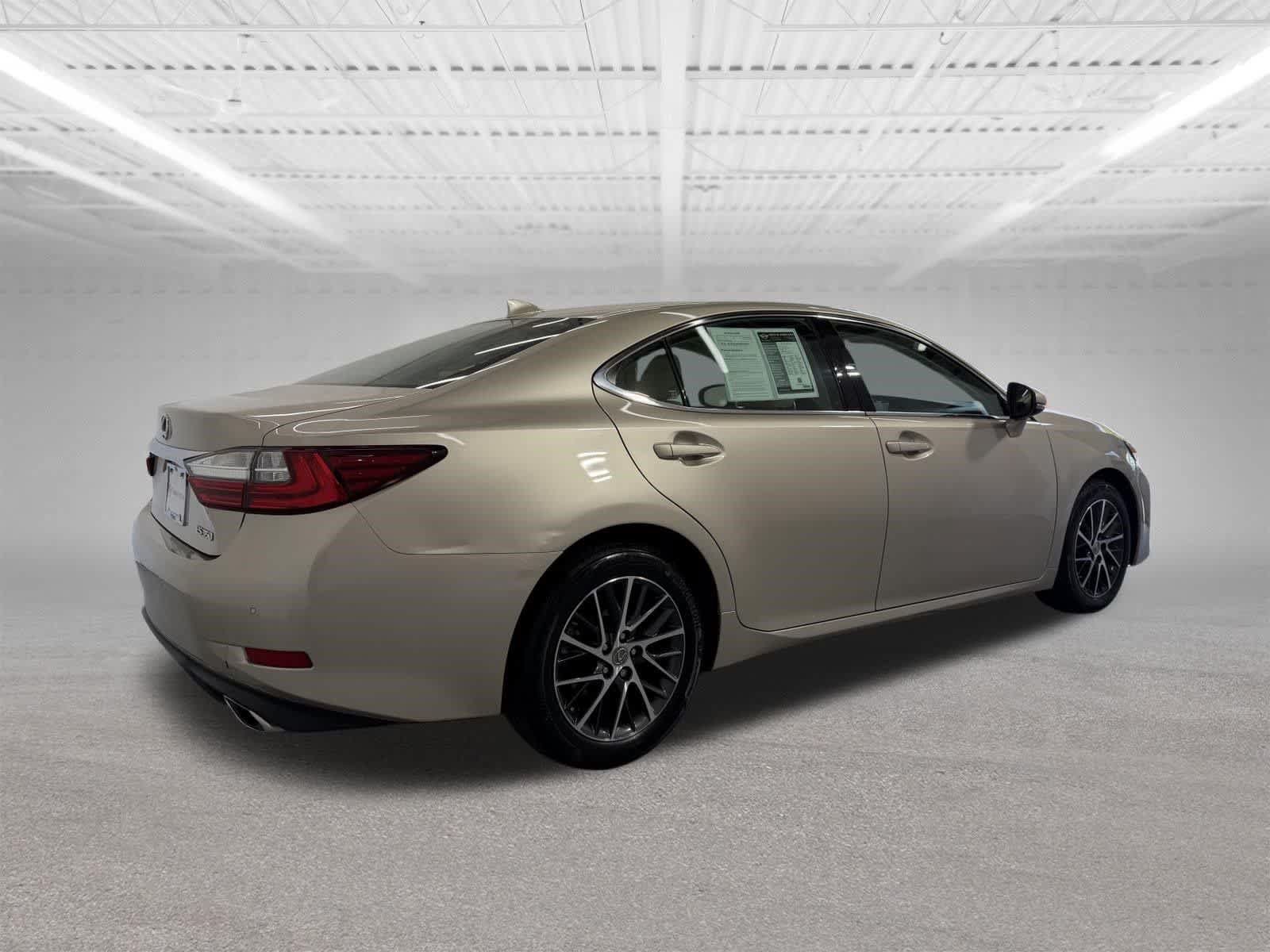 Used 2017 Lexus ES 350 w/ Navigation System Package FWD image 5