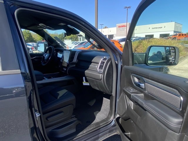 New 2026 RAM 1500 4x4 Crew Cab image 28
