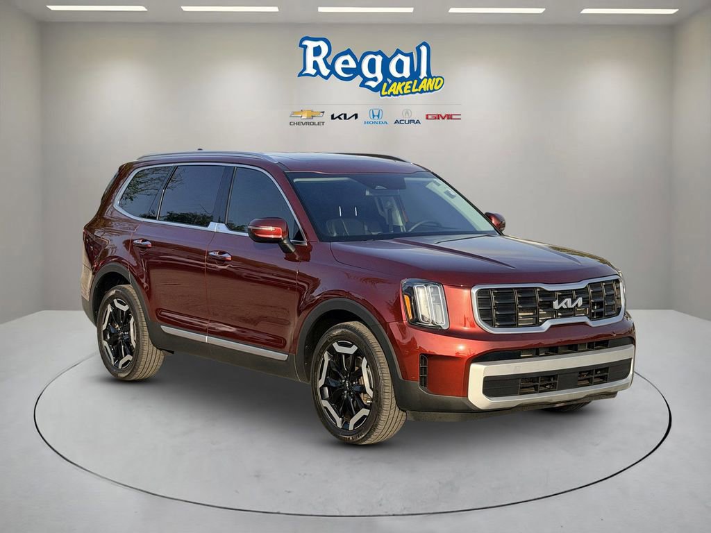Certified 2024 Kia Telluride S w/ S Sunroof Package
