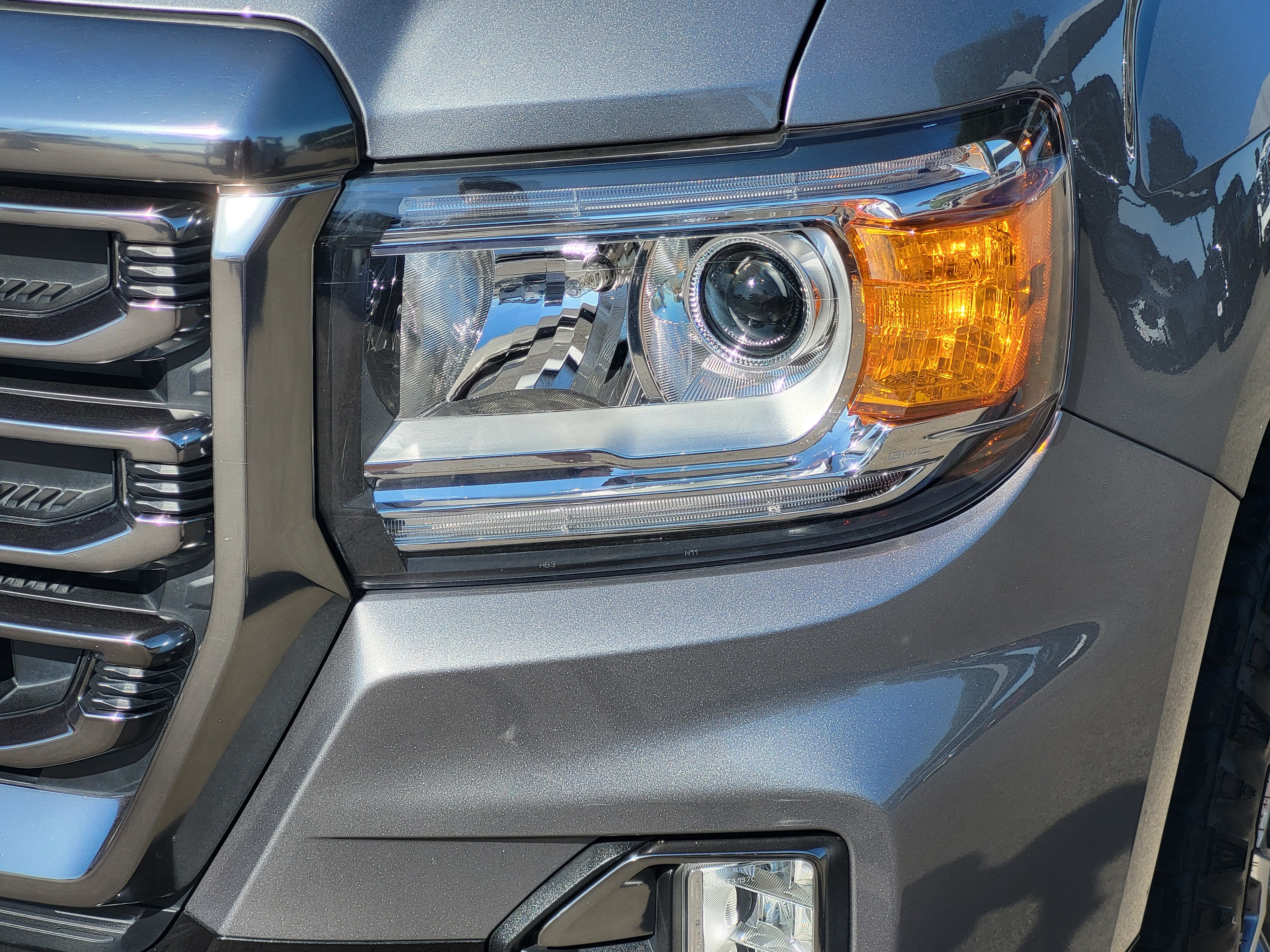 Used 2022 GMC Canyon AT4 w/ Trailering Package AWD/4WD image 8