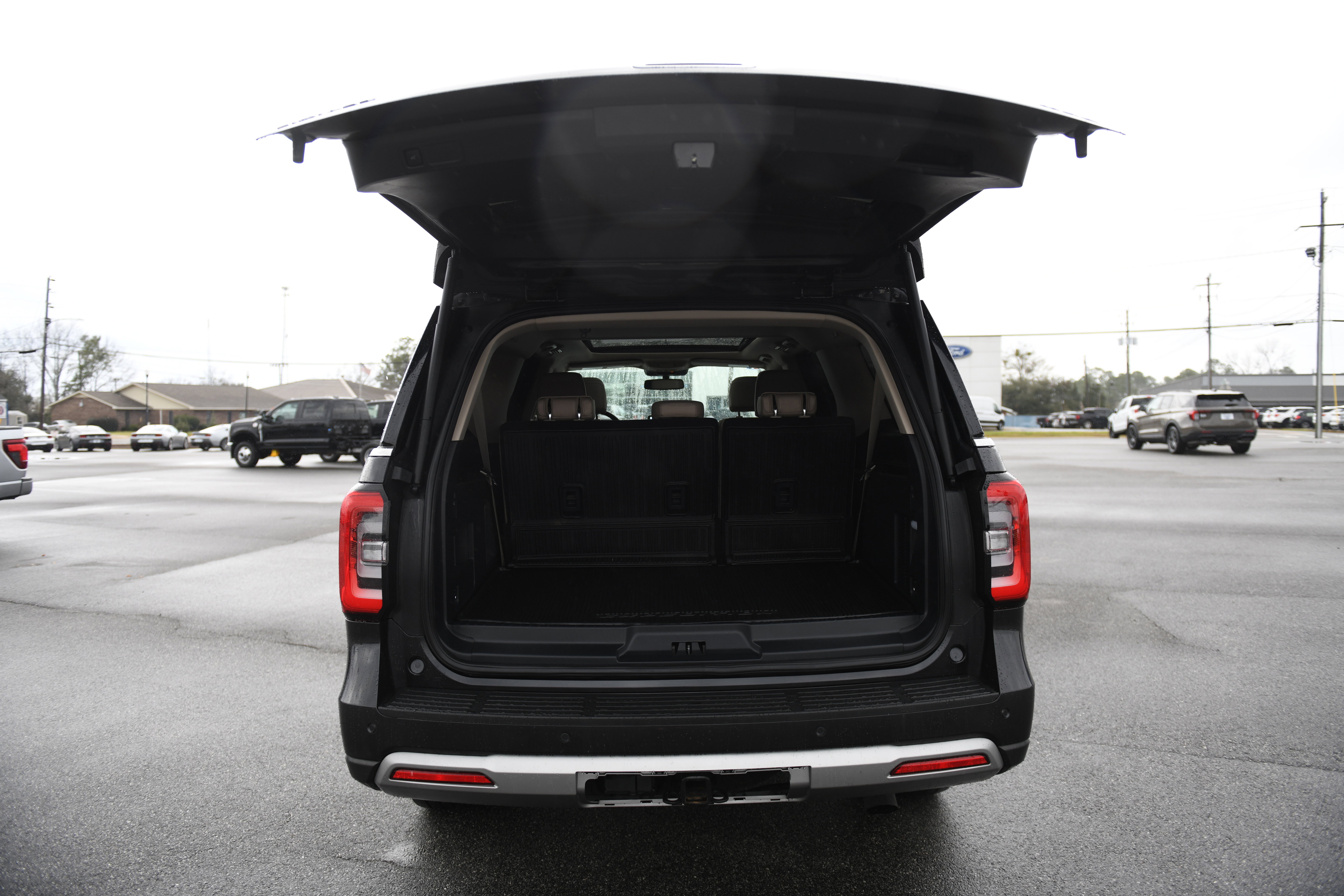 Used 2024 Ford Expedition Max Limited image 14