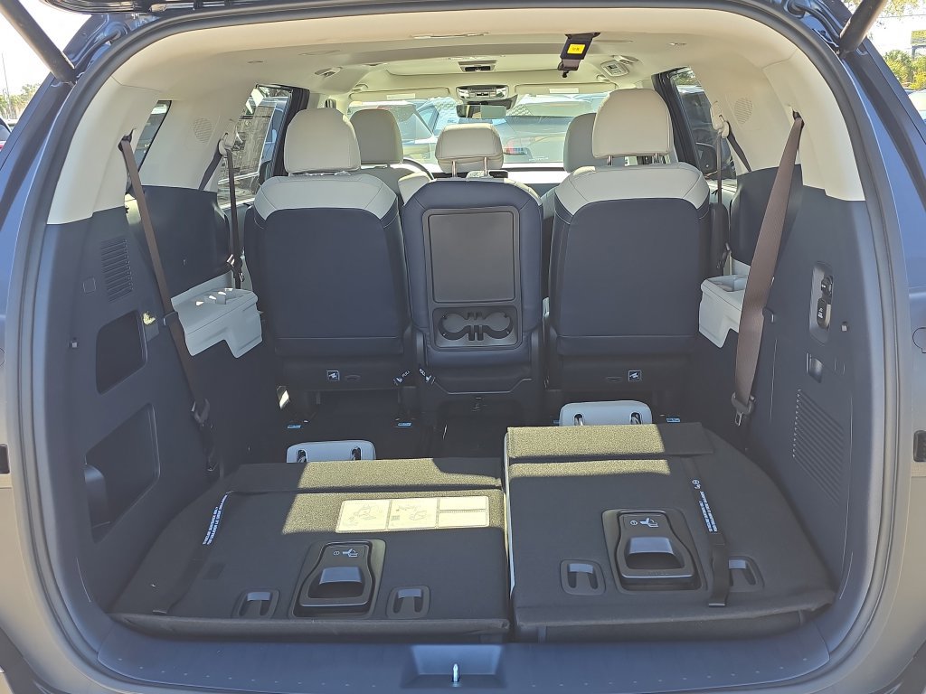 New 2026 Kia Carnival SX Prestige FWD image 10