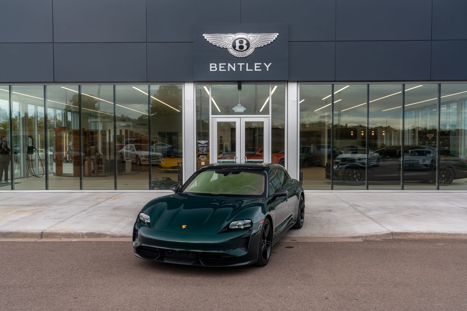 Used 2024 Porsche Taycan GTS image 6