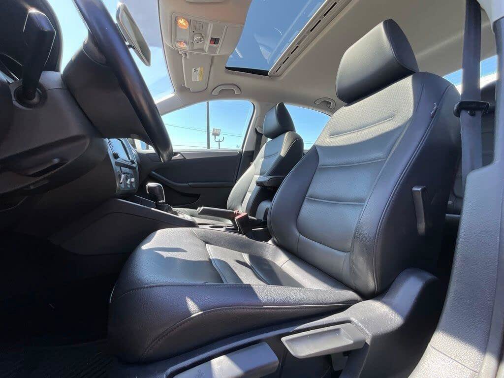 Used 2015 Volkswagen Jetta SE FWD image 10