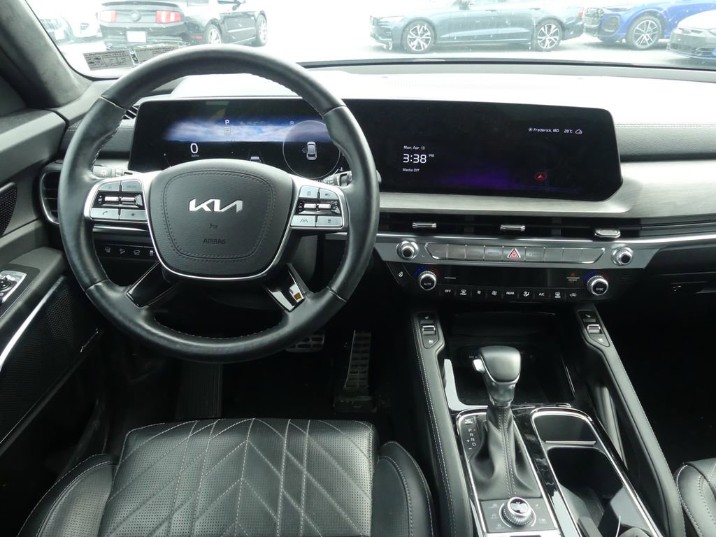 Used 2024 Kia Telluride SX Prestige X-Line image 2