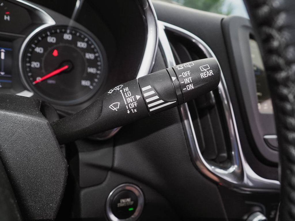Used 2019 Chevrolet Equinox LT AWD/4WD image 32