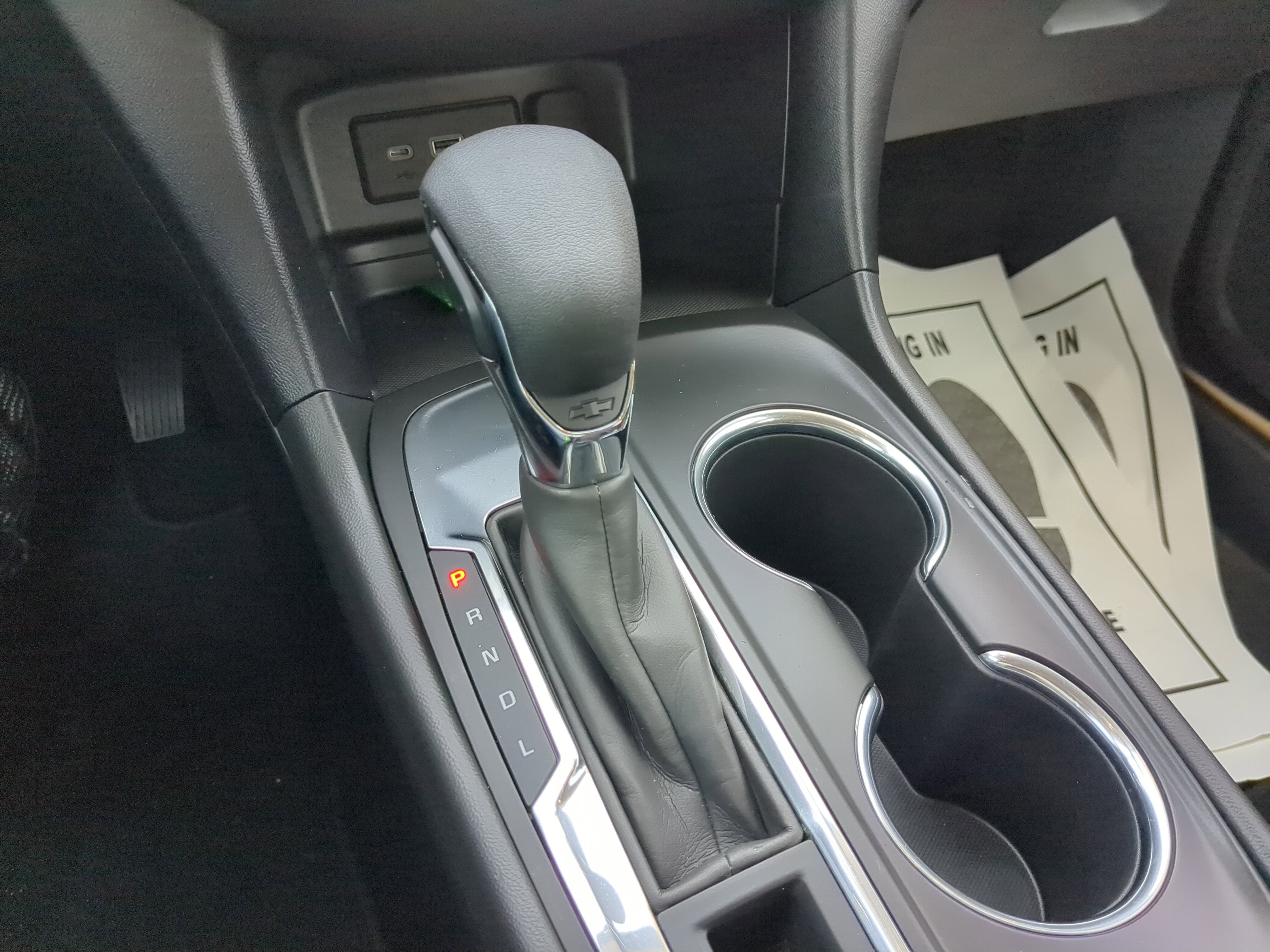 Used 2023 Chevrolet Equinox LT image 27