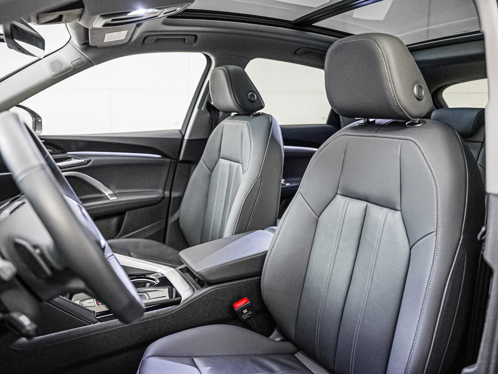 Certified 2025 Audi Q5 Premium Plus w/ Premium Plus image 12