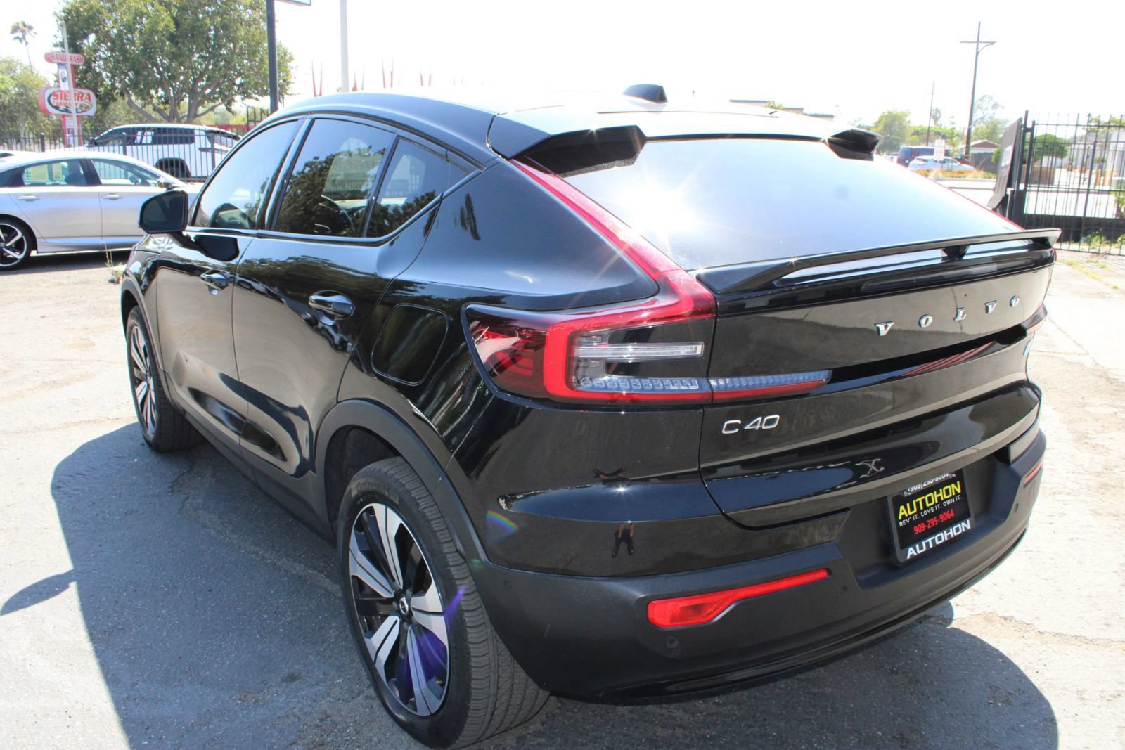 Used 2023 Volvo C40 P8 Recharge Plus w/ Protection Package Premier AWD/4WD image 37