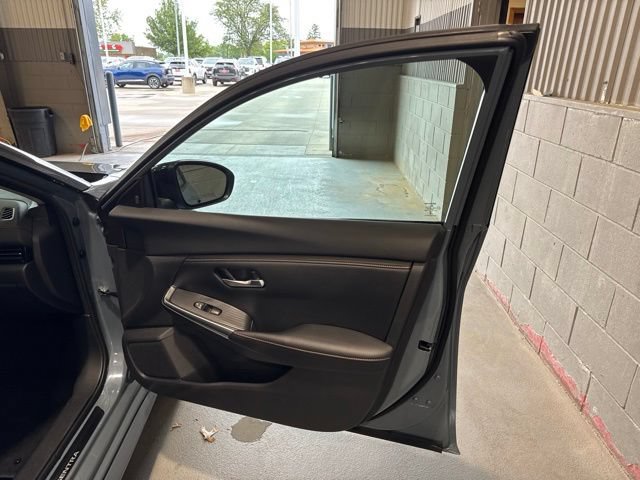 Certified 2024 Nissan Sentra SR FWD image 16