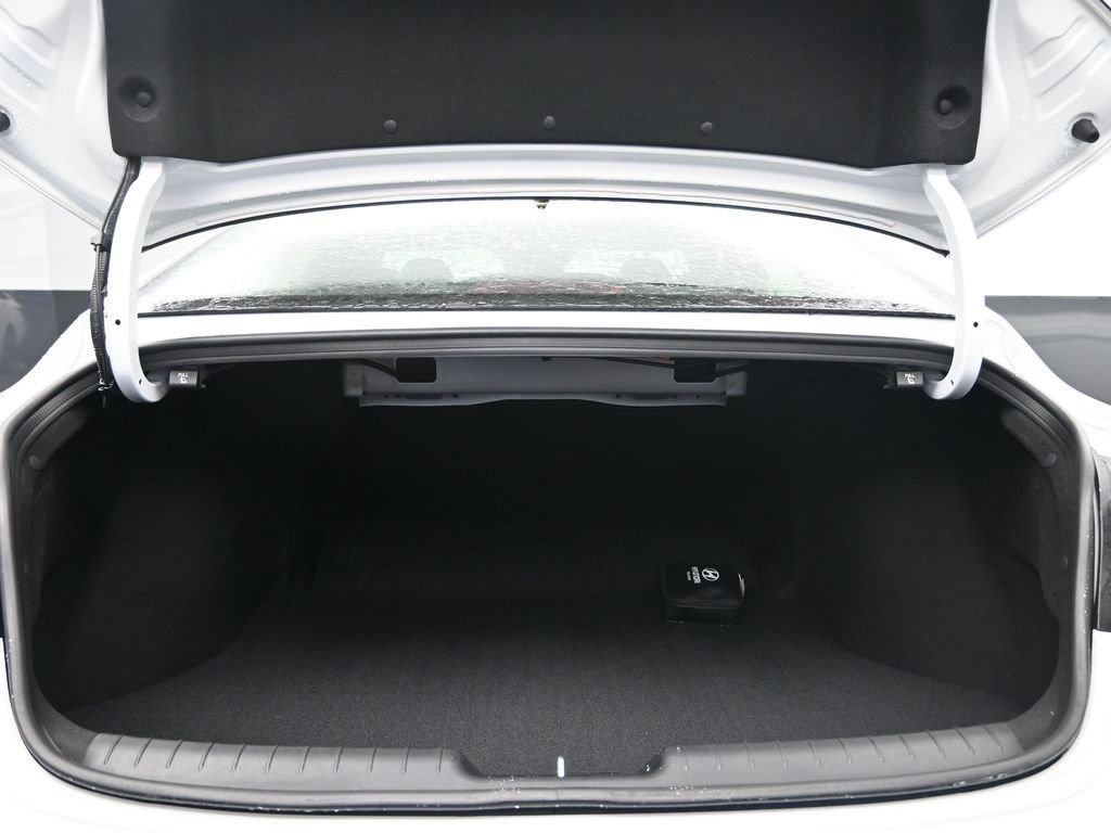 New 2026 Hyundai Elantra Blue image 30