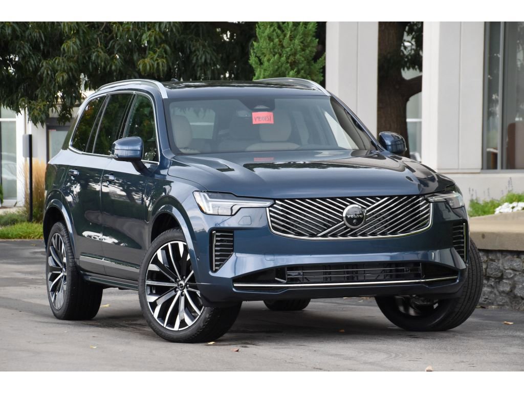 New 2026 Volvo XC90 B6 Plus w/ Protection Package Premier