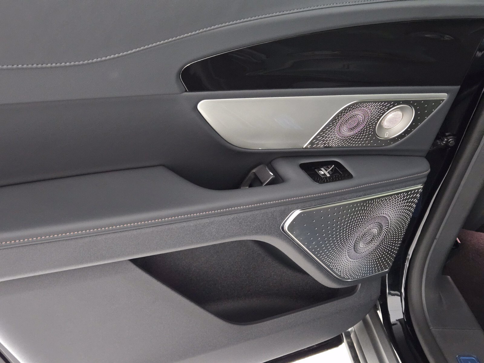 New 2026 Lincoln Nautilus Reserve AWD/4WD image 23