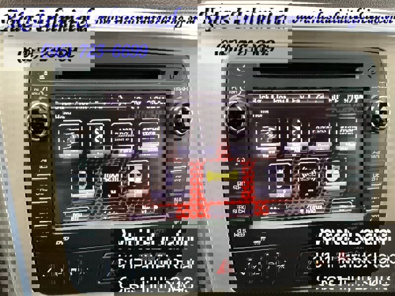 Used 2013 GMC Acadia Denali AWD/4WD image 23