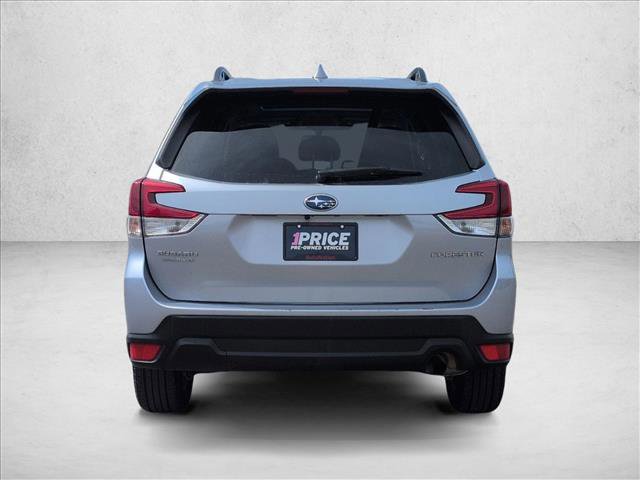 Used 2023 Subaru Forester Premium image 7