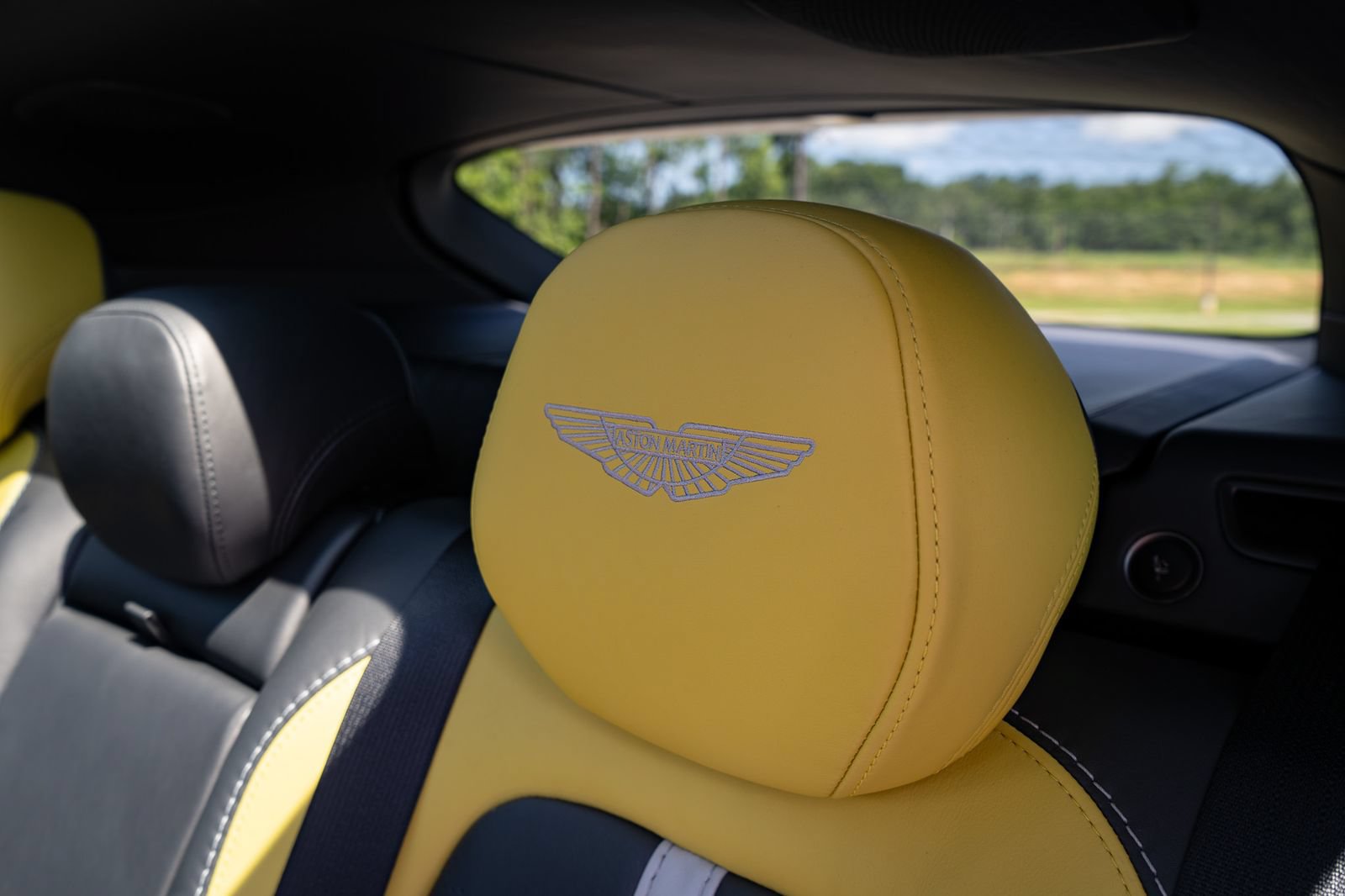 Used 2023 Aston Martin DBX 707 AWD/4WD image 46