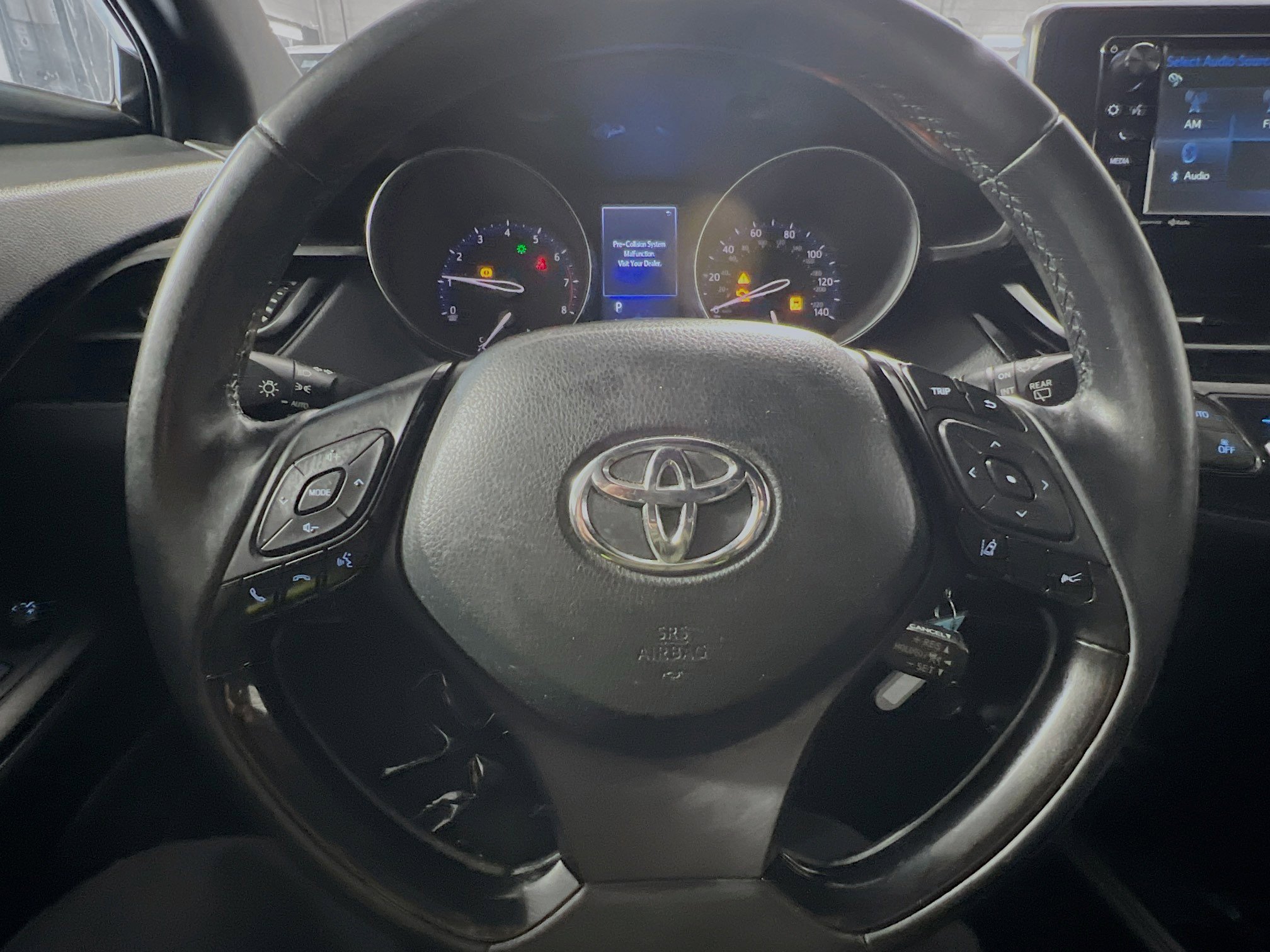 Used 2018 Toyota C-HR XLE image 18