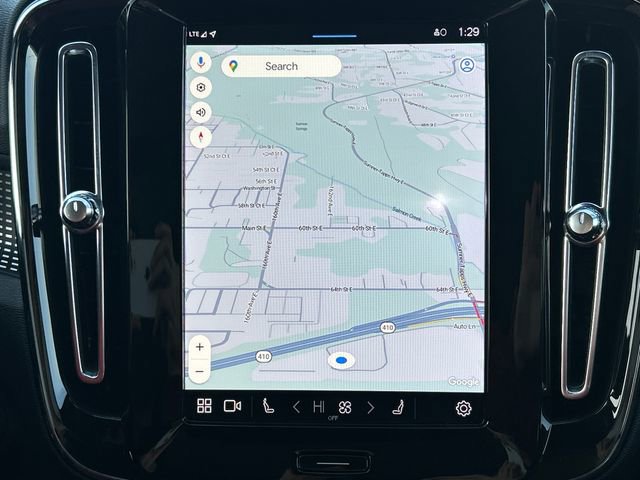 Used 2022 Volvo XC40 P8 Recharge Plus image 24