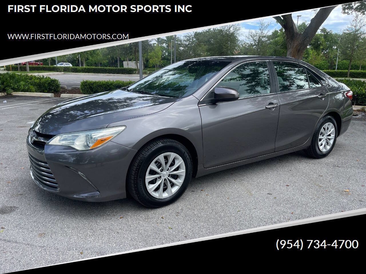Used 2015 Toyota Camry LE image 1